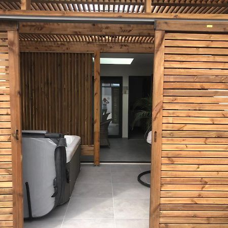 弗龙蒂尼昂Le Jardin D Eden公寓 外观 照片